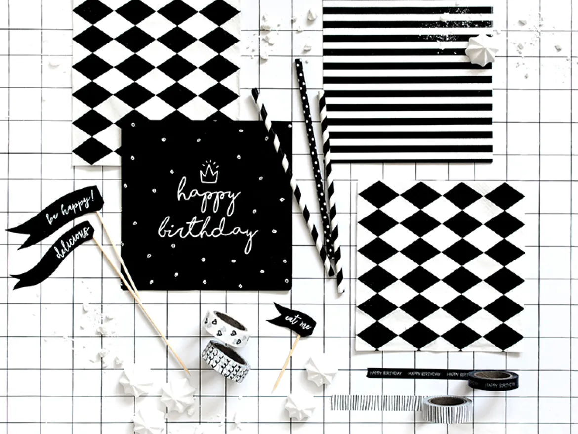 Röhrchen Punkte Papier 10 Stück schwarz weiß 19,5cm