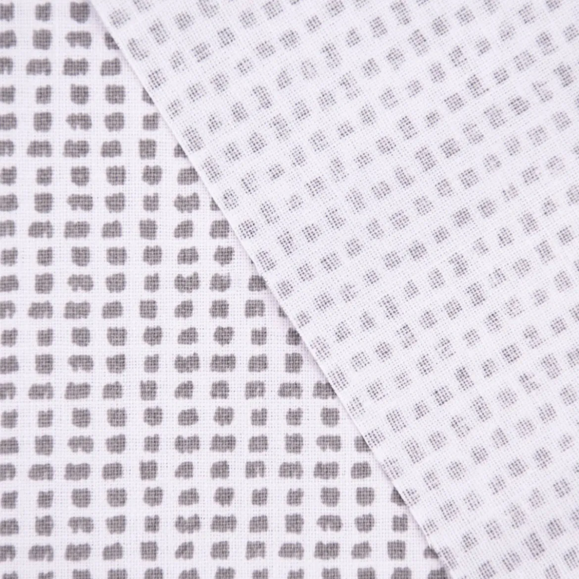 Rico Design Baumwollstoff Stoffabschnitt gestrichelt weiß grau 50x140cm