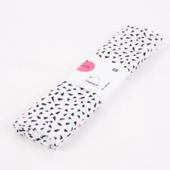 Rico Design Baumwollstoff Stoffabschnitt Dreiecke weiß schwarz neonpink 50x140cm