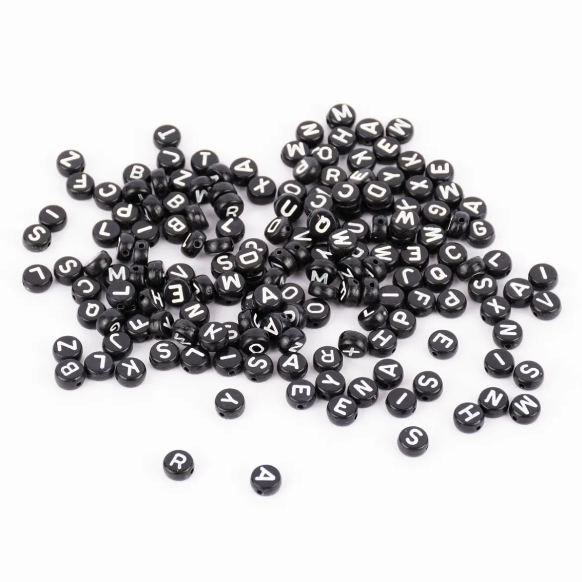 Rico Design Buchstaben Perlen Würfel 165 Stück schwarz weiß 6x6x6mm
