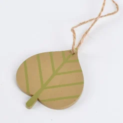 Rico Design Dekohänger Herbstblatt mit Gesicht Holz grün 5,7x7cm