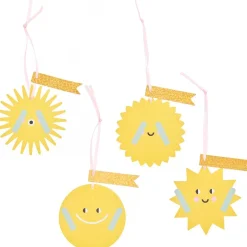 Rico Design Geschenkanhänger Sonne 4 Stück verschiedene Designs