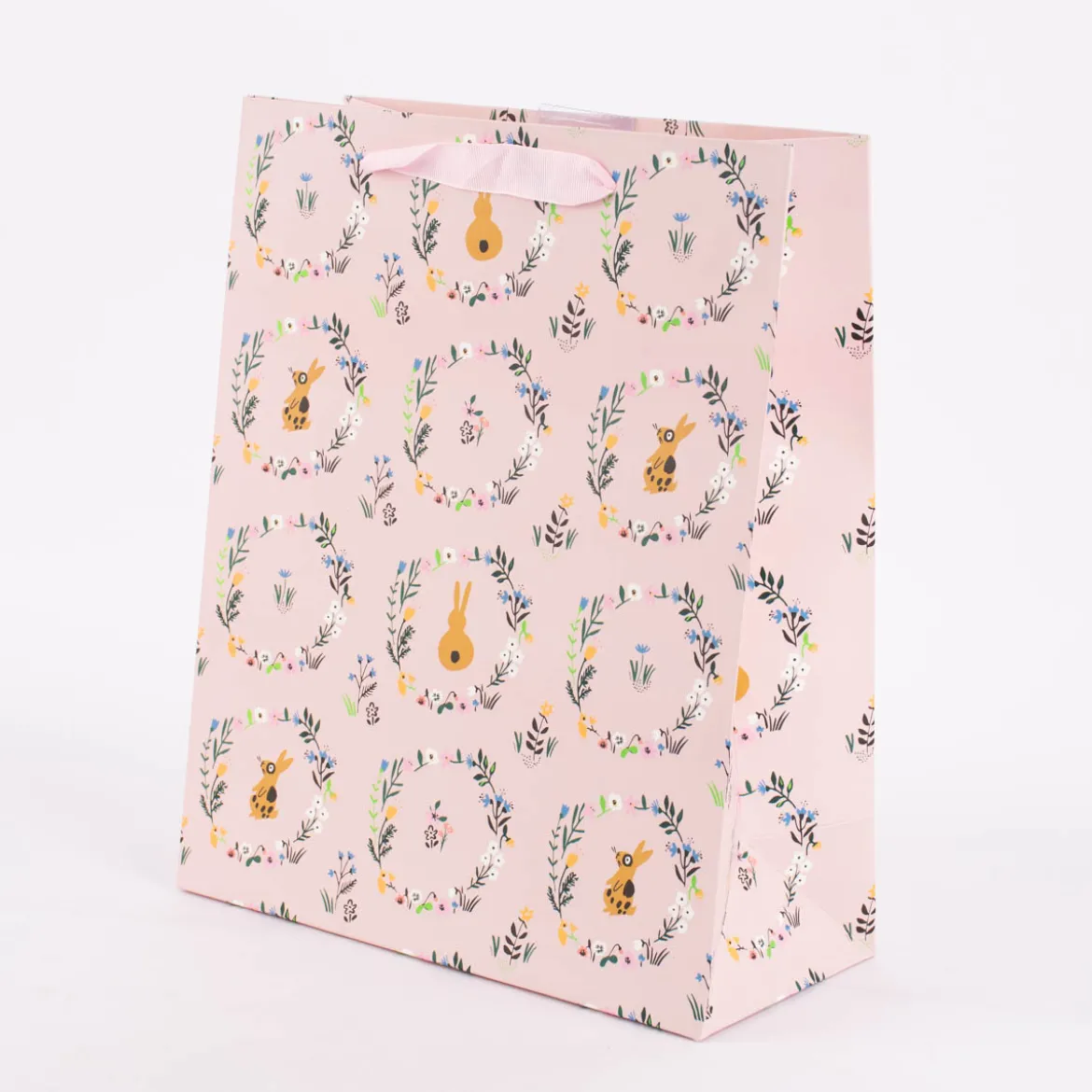 Rico Design Geschenktüte groß Hase Blumenkranz rosa bunt 26x32x12cm