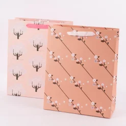 Rico Design Geschenktüte groß Kirschblütengirlande lachs braun rosa 26x32x12cm