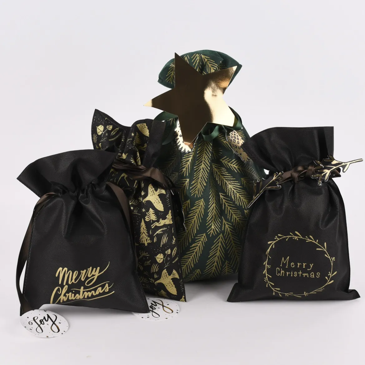 Rico Design Geschenktüte Merry Christmas groß schwarz gold 30x45cm