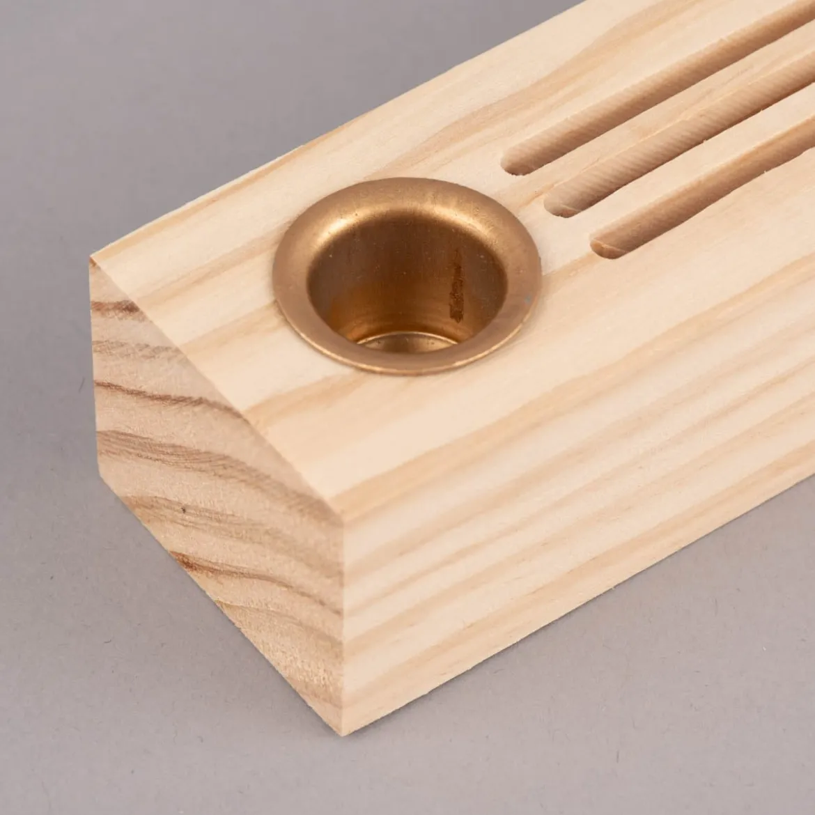 Rico Design Holzständer für Metallringe und Postkarten mit Kerzenhalter Holz natur 26x5x4cm