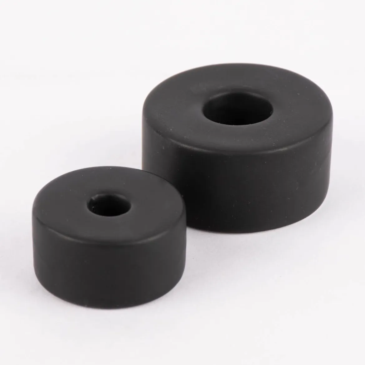 Rico Design Kerzenhalter für kleine Stabkerzen Keramik matt schwarz 2x4,5cm
