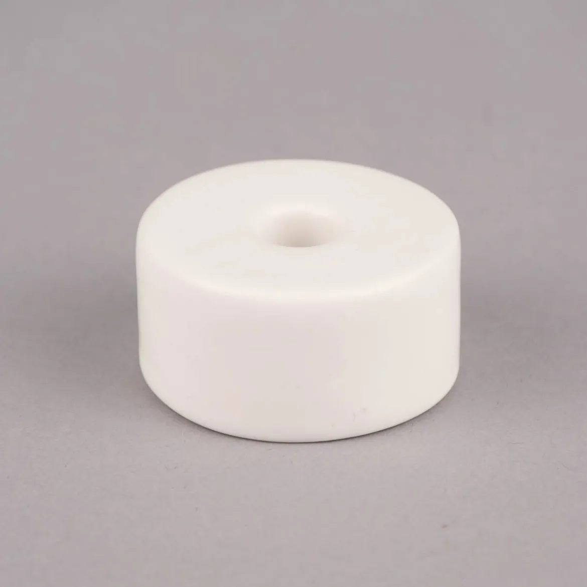 Rico Design Kerzenhalter für kleine Stabkerzen Keramik matt weiß 2x4,5cm