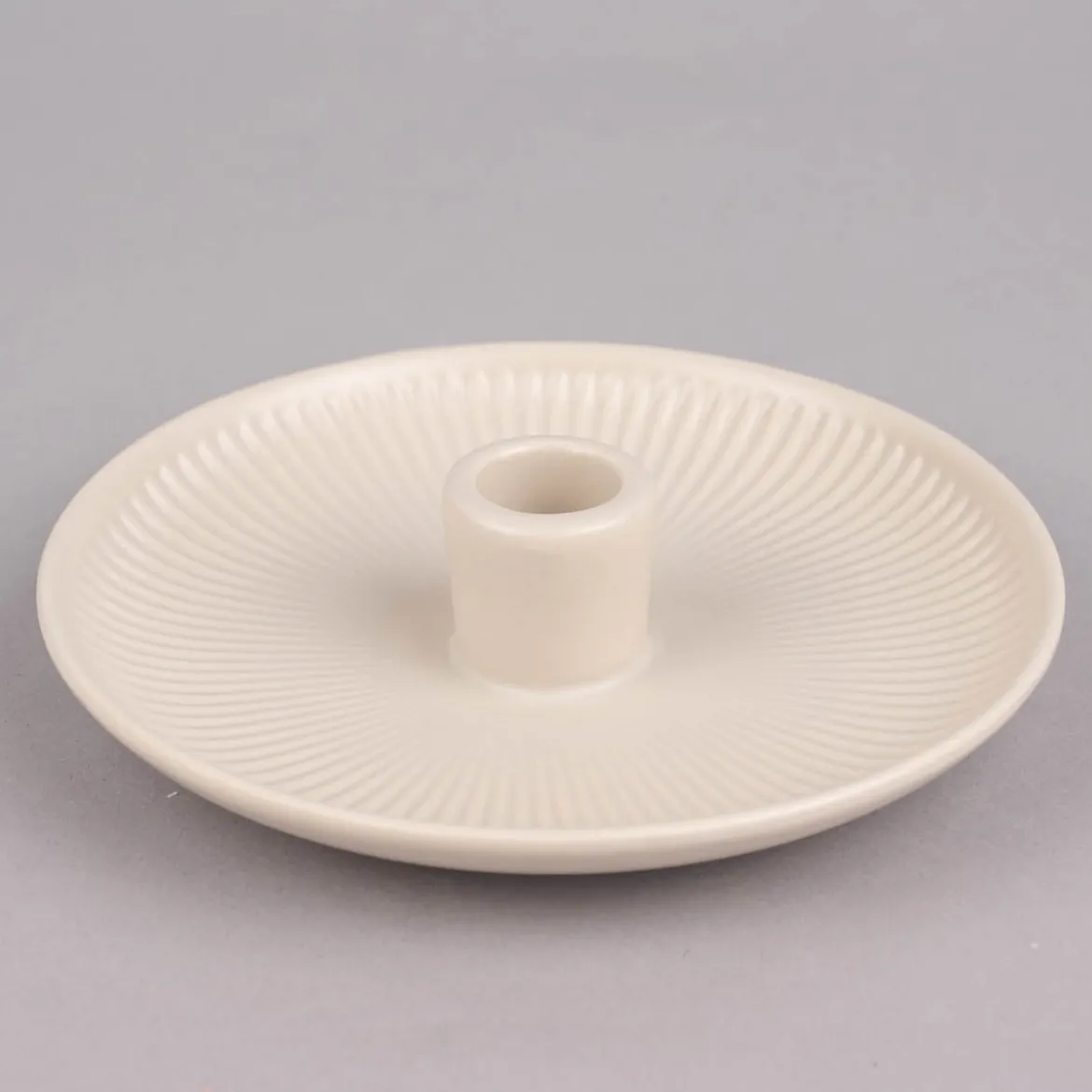 Rico Design Kerzenhalter für Stabkerzen Schale mit Rillen Porzellan matt creme 3,5x15,5cm