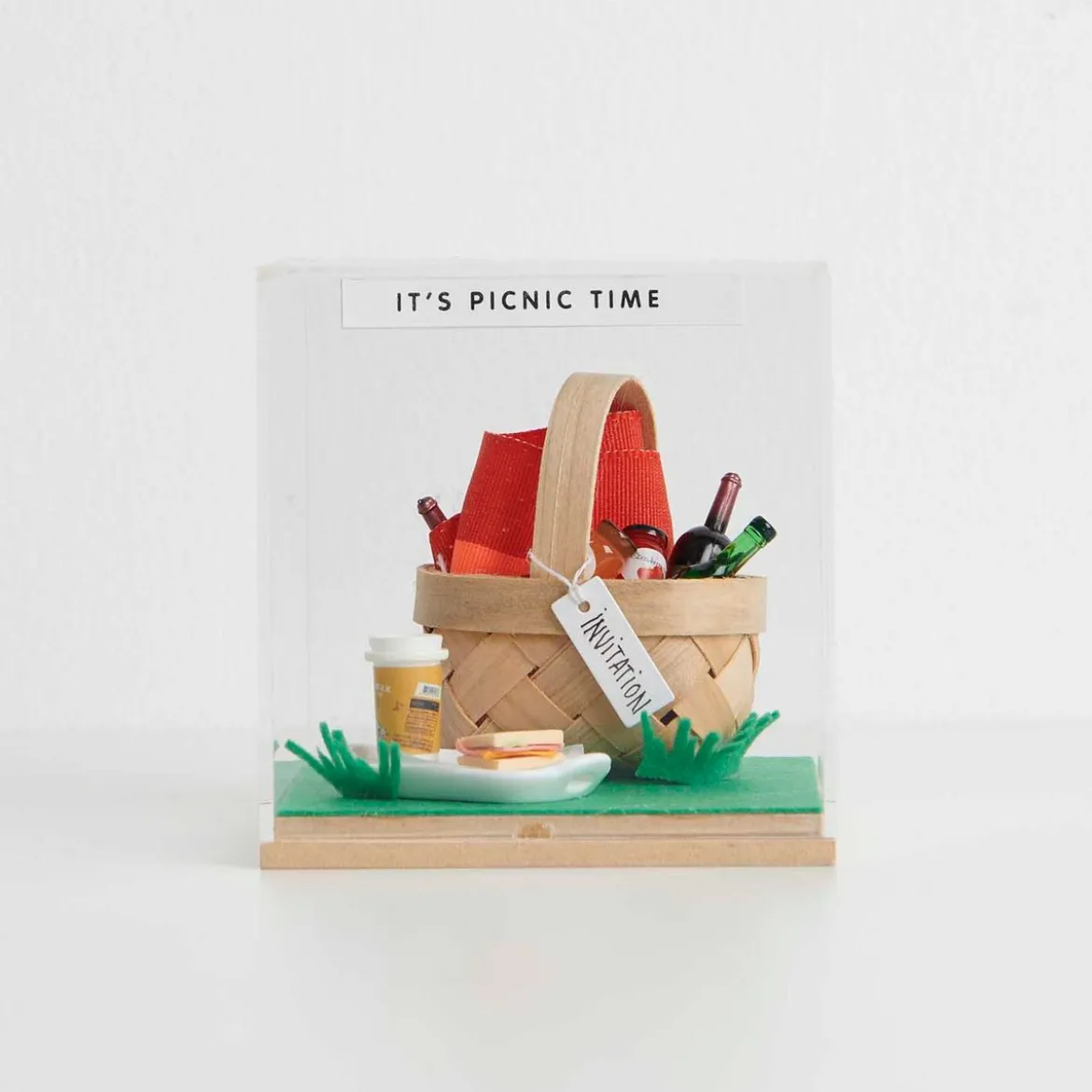 Rico Design Miniatur Flechtkorb Holz 6,5x5x7cm