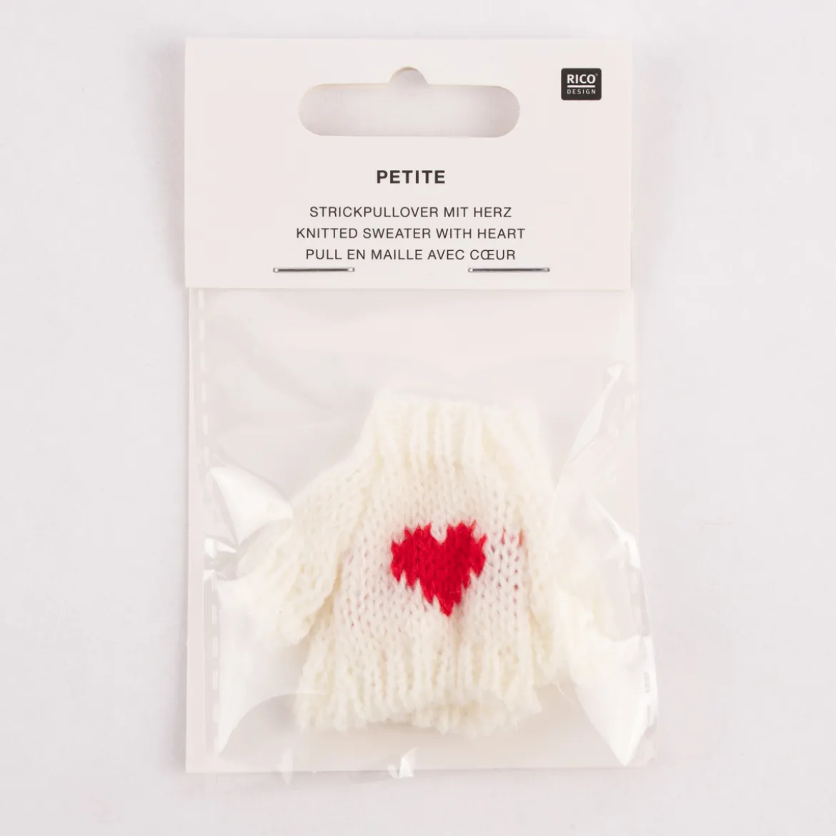 Rico Design Miniatur Strickpullover Herz weiß rot 6x6cm