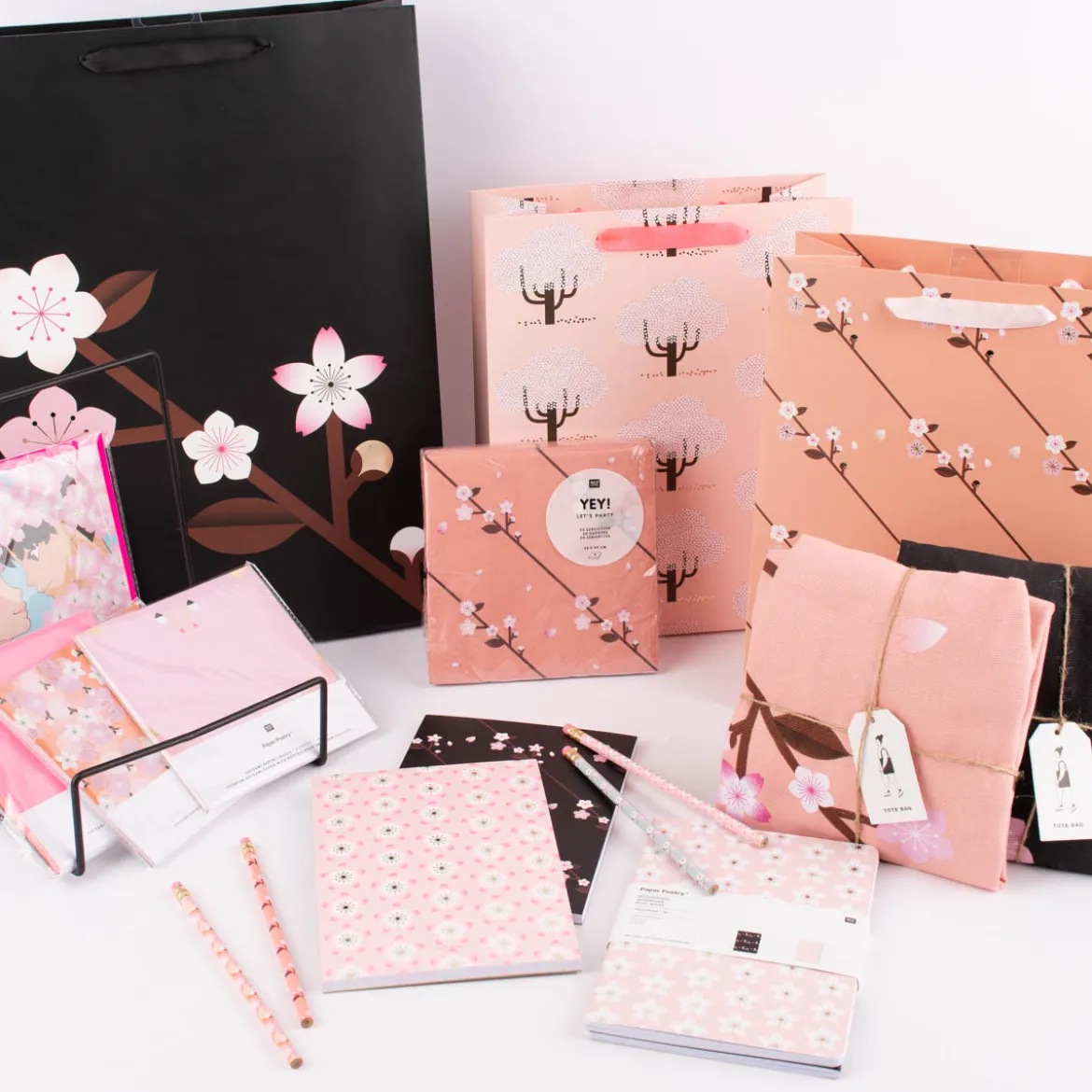 Rico Design Notizheft Set 2 Stück Kirschblüten A5 verschiedene Motive 14,8x21cm