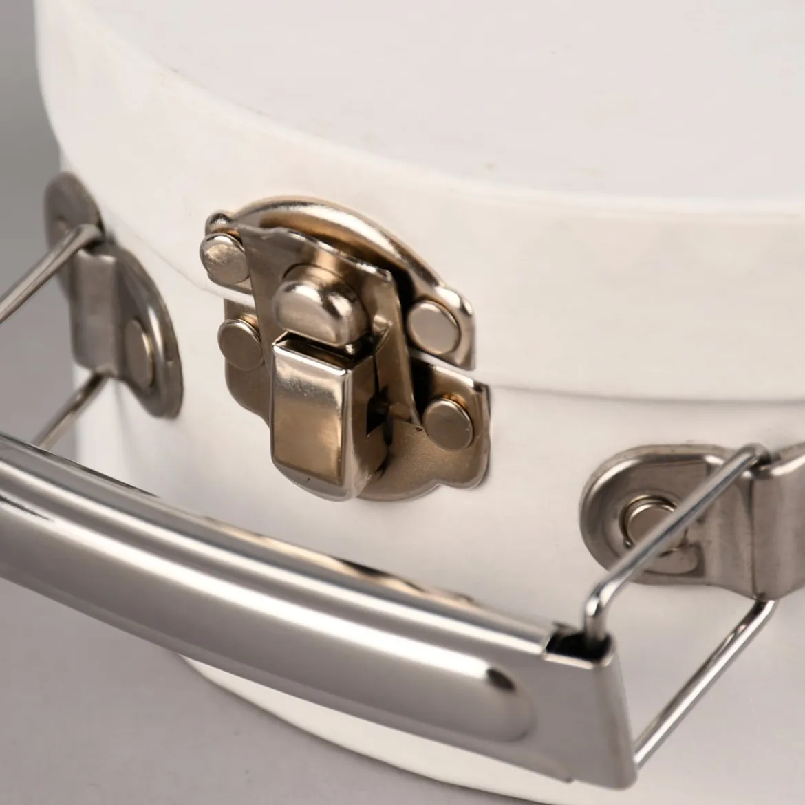 Rico Design Pappkoffer halbrund klein blanko weiß 12x9x6cm