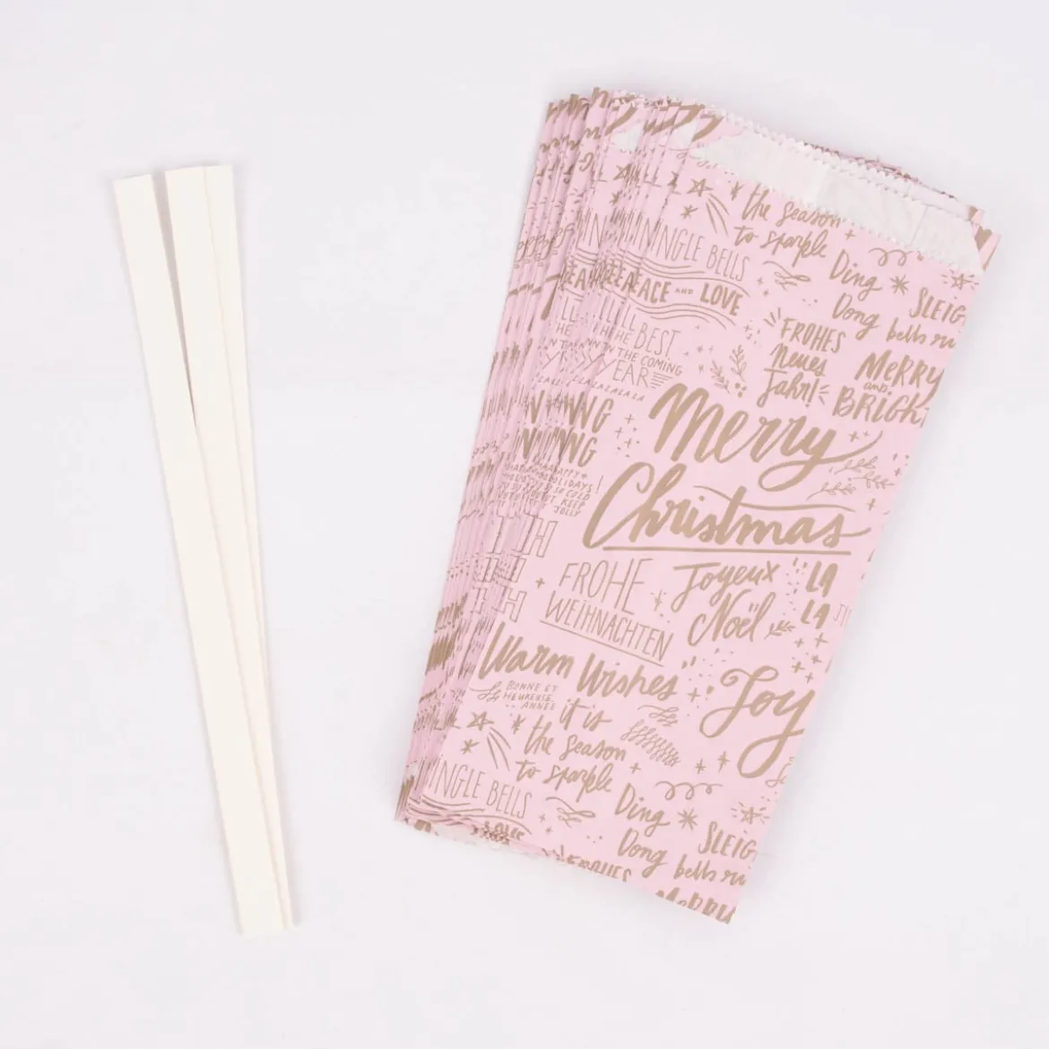 Rico Design Sterne Papiertüten Set rosa goldfarbig 24 Tüten