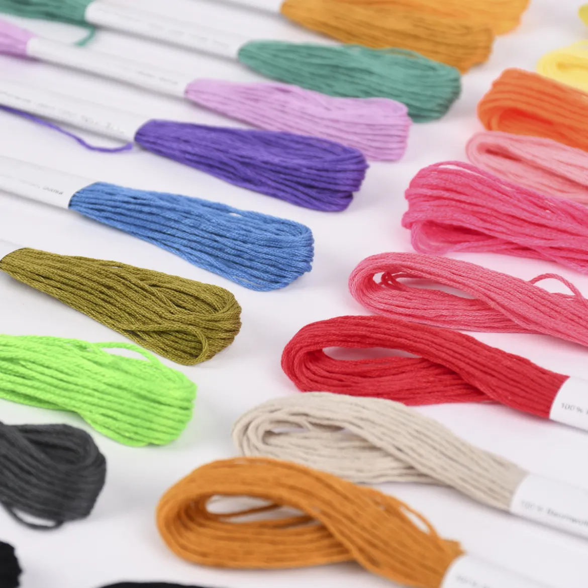 Rico Design Stickgarn Set Multicolour Fashion 24teilig