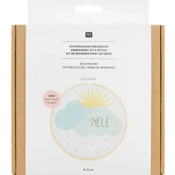 Rico Design Stickpackung Wolken Geburtsbild personalisierbar 15cm