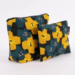 Rico Design Utensilientasche OKINA HANA Blumen schwarz petrol gelb 17x23,5cm