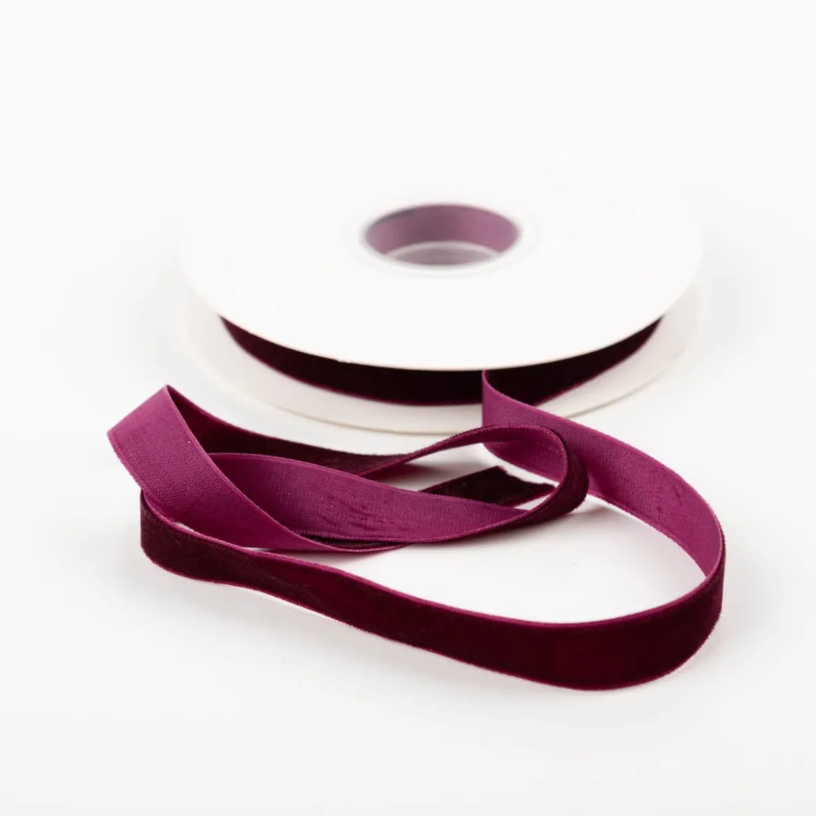 Samtband lila 15mm breit 1 Rolle mit 10m Dekoband & Geschenkband