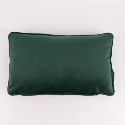 Samtkissen LeVelvet mit Kederumrandung und Federfüllung smaragdgrün 30x50cm von SCHÖNER LEBEN.