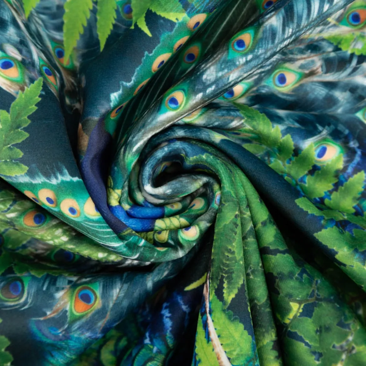 Samtstoff Pfau blau-grün – Digitaldruck mit leuchtendem Design