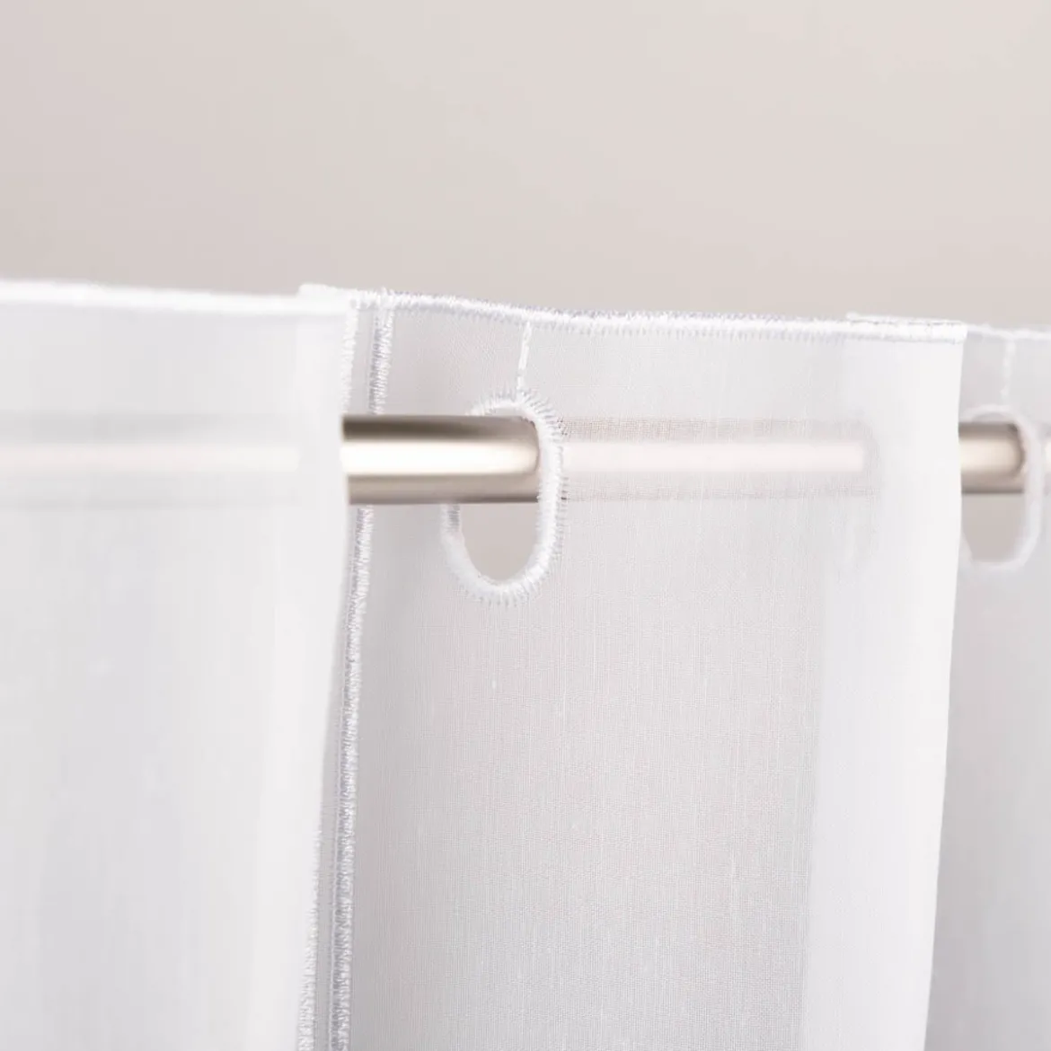 Scheibengardinen Meterware nähfrei Stickerei Voile Blumen weiß blau 45cm Höhe