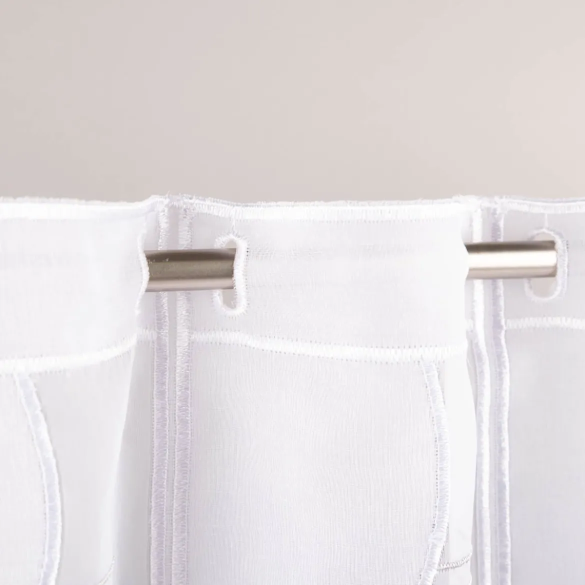 Scheibengardinen Meterware nähfrei Organza Stickerei abstrakt weiß beige grau 30cm Höhe