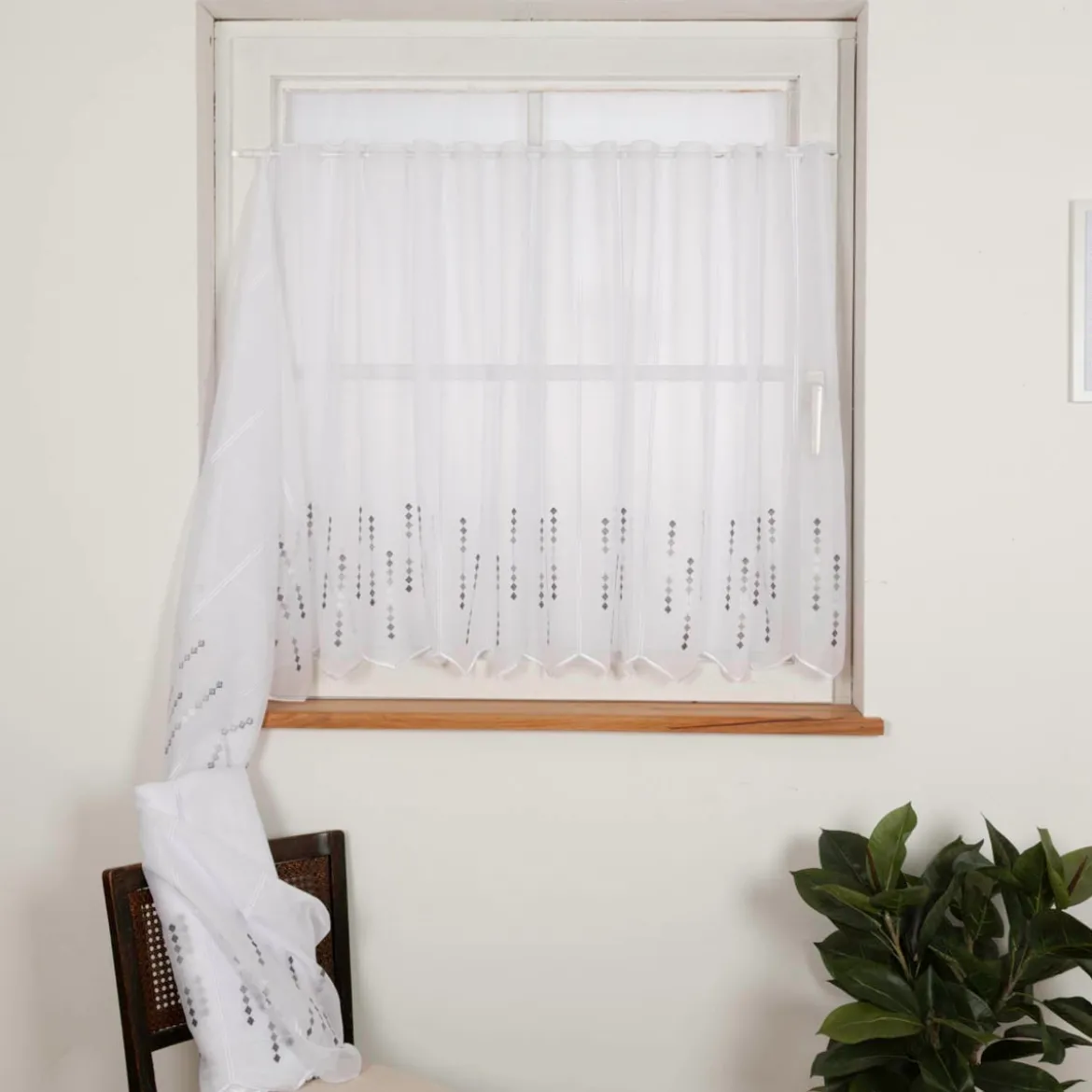 Scheibengardinen Meterware Effektvoile Stickerei Raute weiß grau 60cm hoch