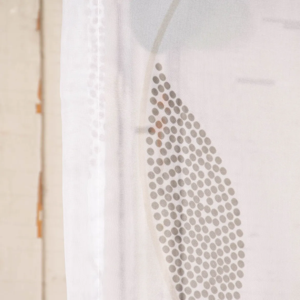 Schlaufenschal Fertiggardine Voile Blätter weiß grau 140x245cm