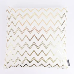 SCHÖNER LEBEN. Kissenhülle Chevron Zacken weiß goldfarbig metallic 50x50cm