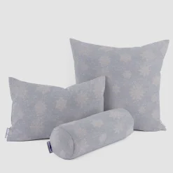 SCHÖNER LEBEN. Kissenhülle Ice Star Schneeflocken Eiskristalle hellblau silberfarbig beige verschiedene Größen
