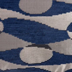 SCHÖNER LEBEN. Kissen mit Keder und Federfüllung Wellen Kreise blau 30x50cm