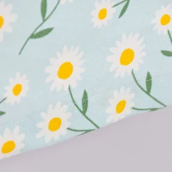 SCHÖNER LEBEN. Tischdecke Daisy Sweet Field Gänseblümchen Leinenlook hellblau oder natur weiß verschiedene Größen