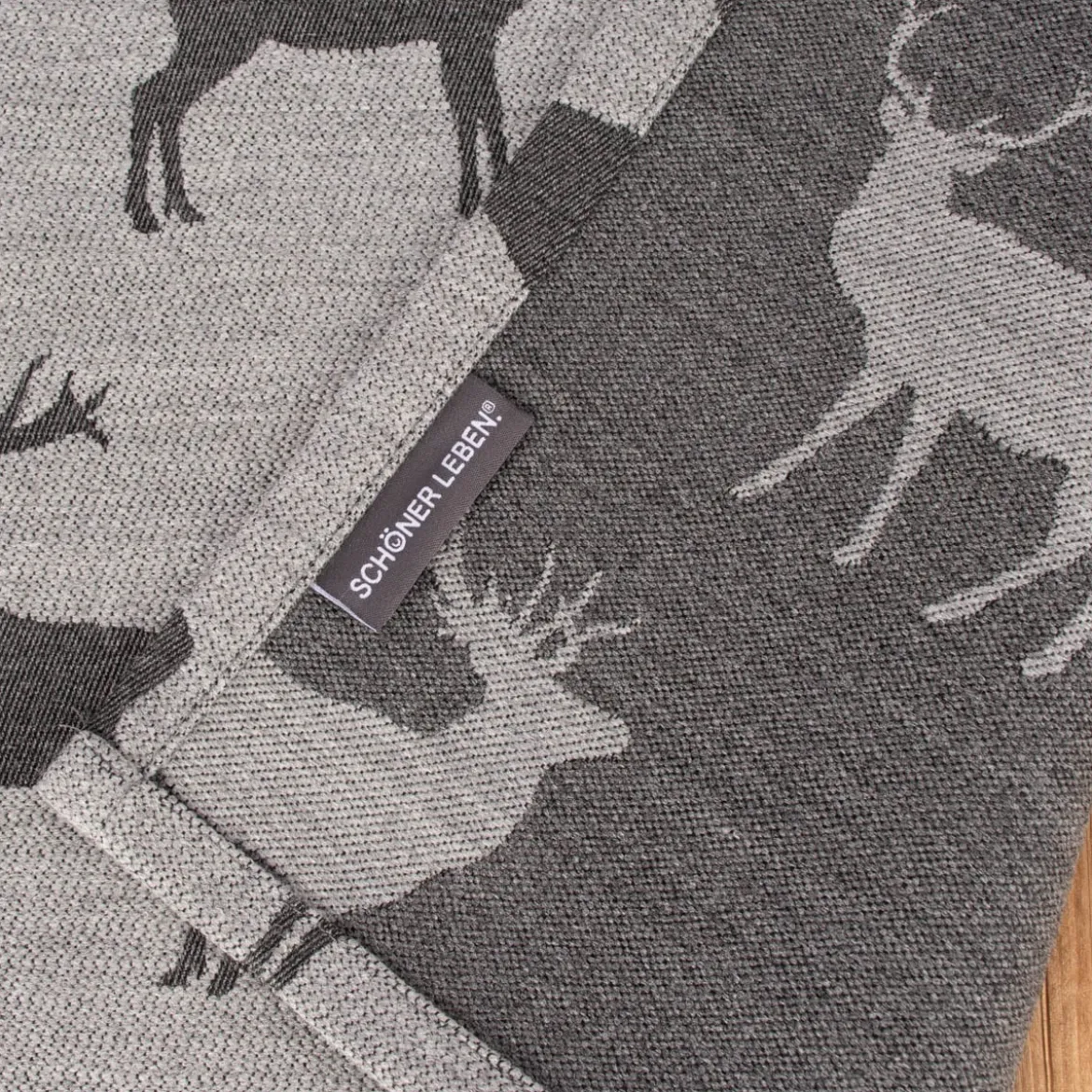 SCHÖNER LEBEN. Tischläufer Jacquard Cosy mit Hirschen grau dunkelgrau 40x160cm