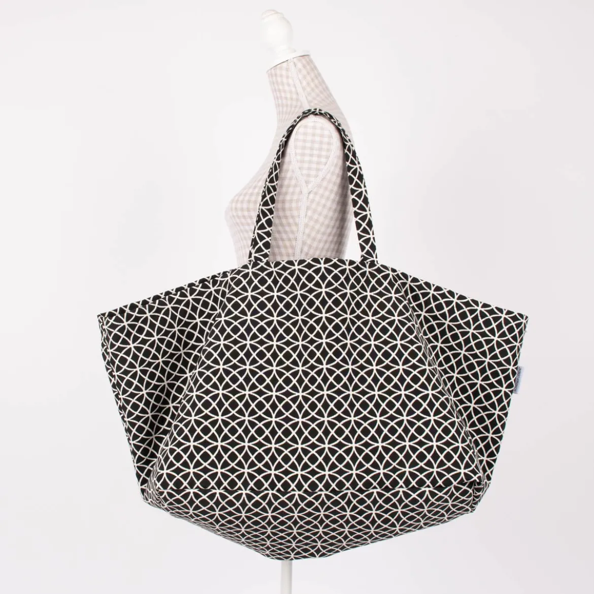 SCHÖNER LEBEN. XXL Tasche stabiler Riesenshopper Kreise schwarz weiß 88x35x40cm