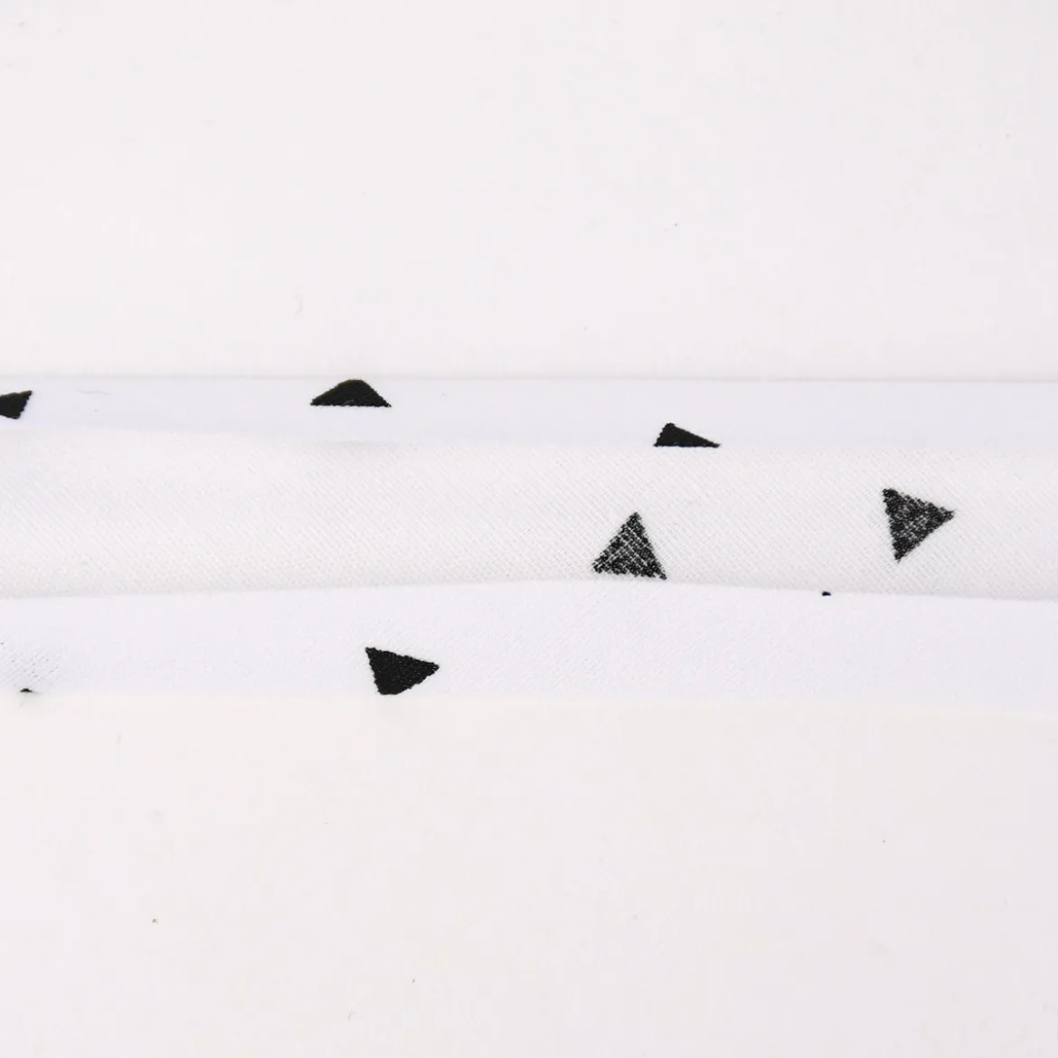 Schrägband Einfassband Baumwolle bedruckt Dreiecke weiß schwarz Breite: 2cm