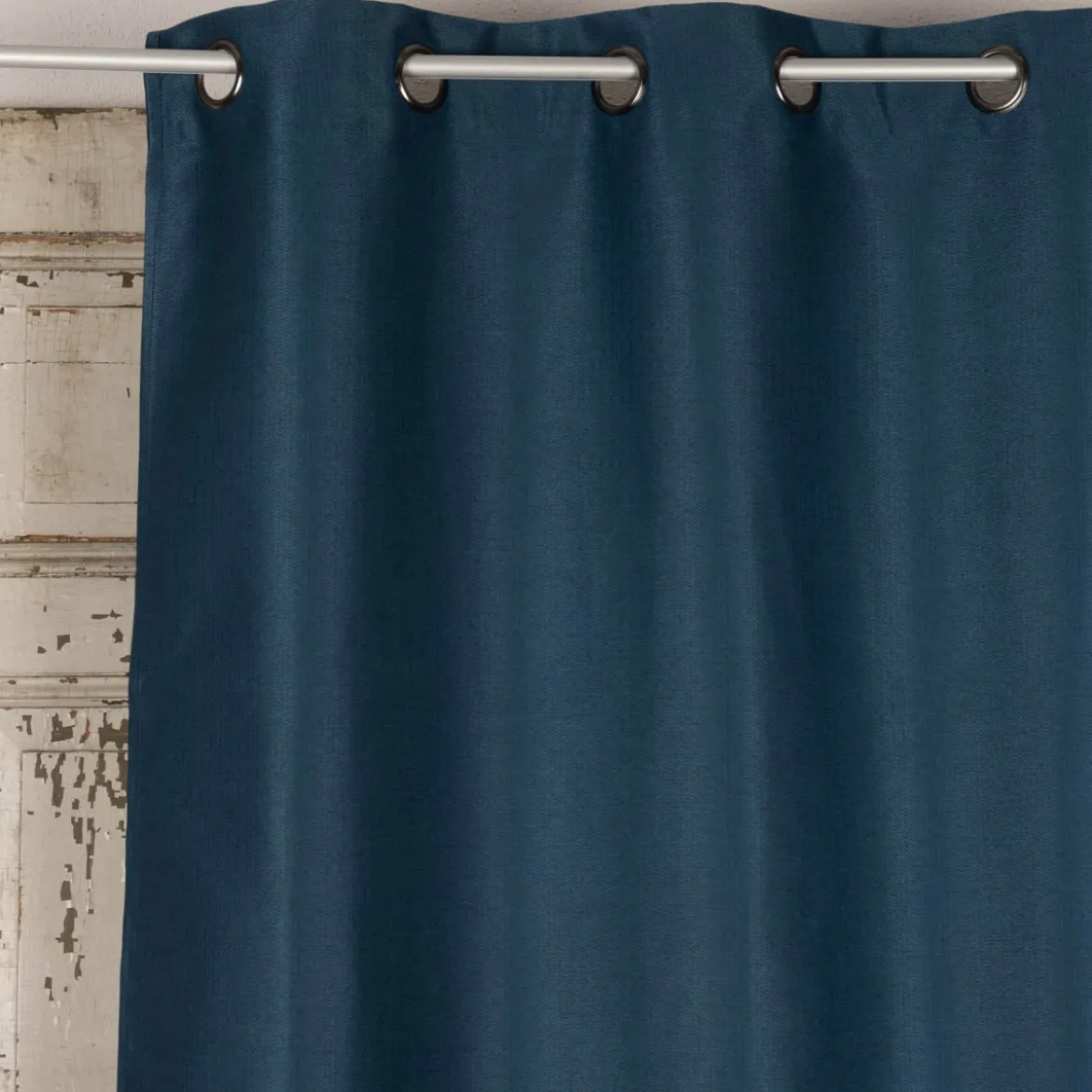 Ösengardine Chevron feine Zickzacklinien abdunkelnd marineblau schwarz 140x260cm