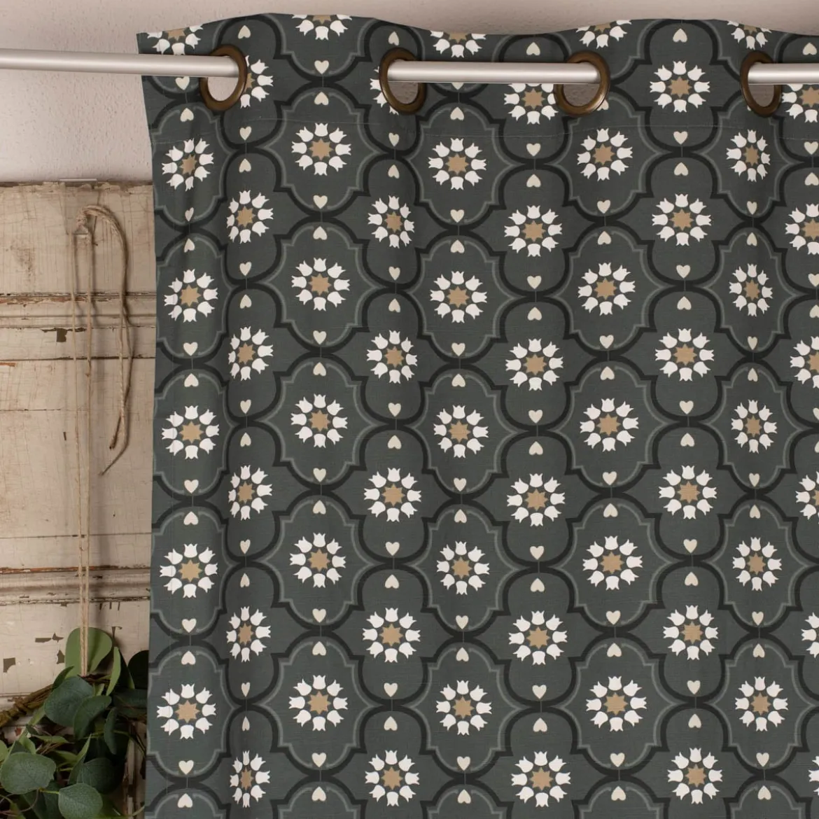 Ösengardine Hanna aus Baumwolle Ornamente blau weiß beige 140x245cm