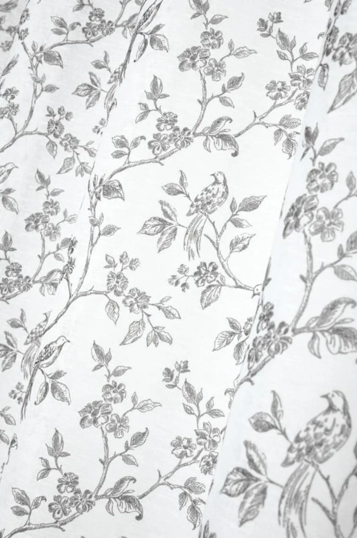 Ösenvorhang Claire mit Vögeln und Blumenranken weiß dunkelgrau 140x260cm