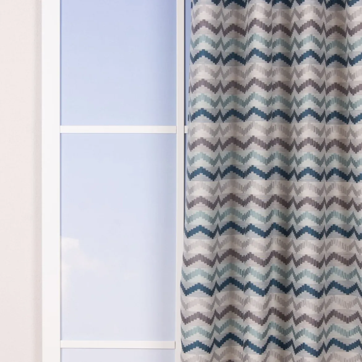 Ösenvorhang Jacquard Leinenoptik Chevronmuster weiß blau grau 135x250cm