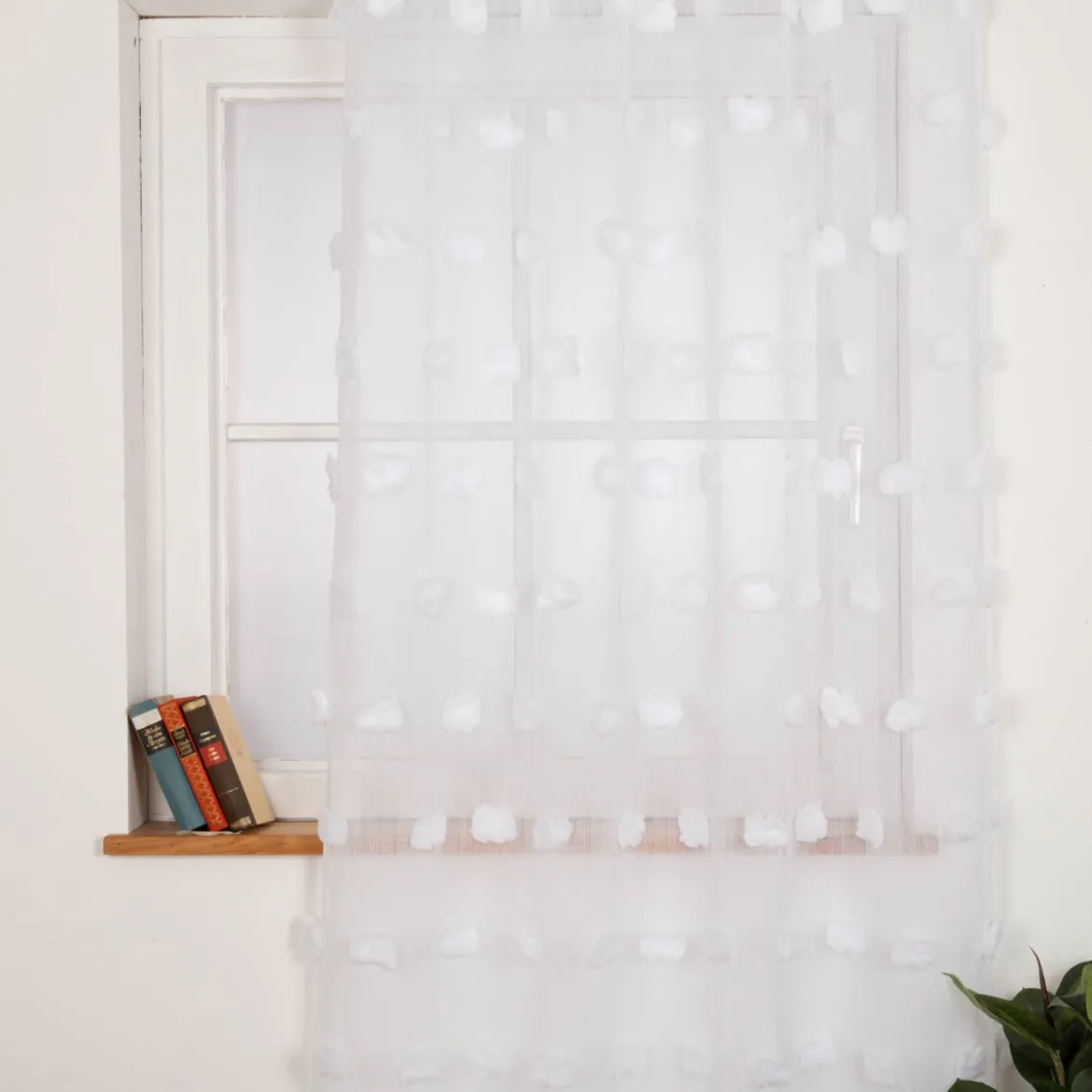 Ösenvorhang Leinenoptik mit Pompons uni weiß 140x260cm