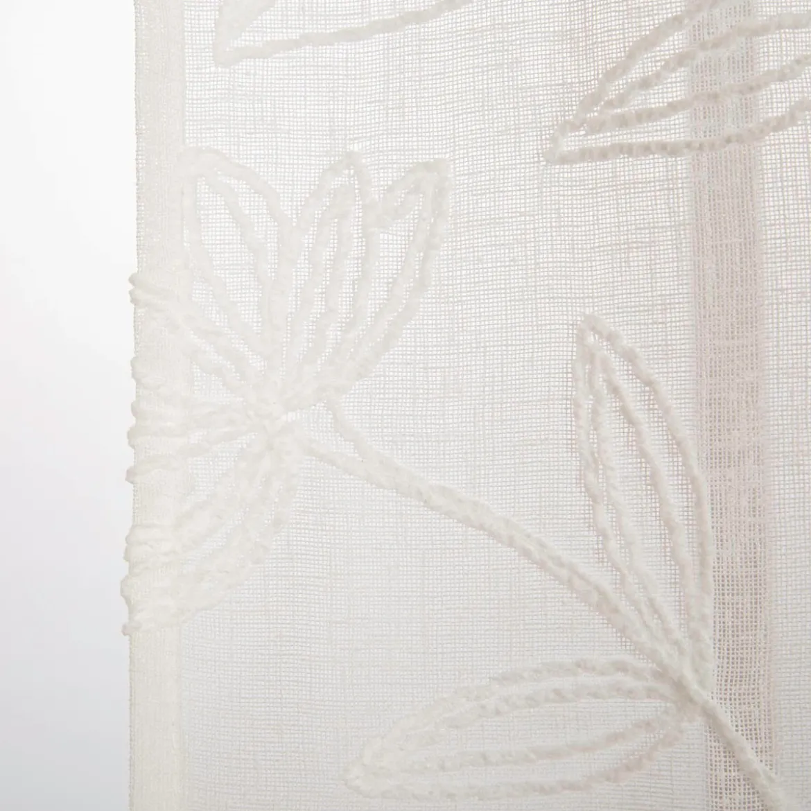 Ösenvorhang mit Blumen-Stickereien Leinenstruktur wollweiß 140x260cm