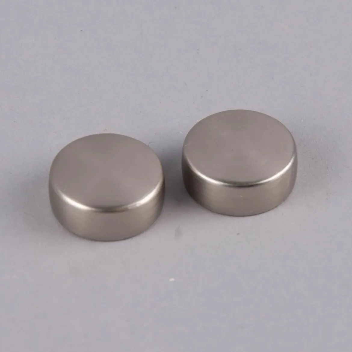 Serie NewYork Endstücke cap-noble 2 Stück Ø20mm edelstahl-optik