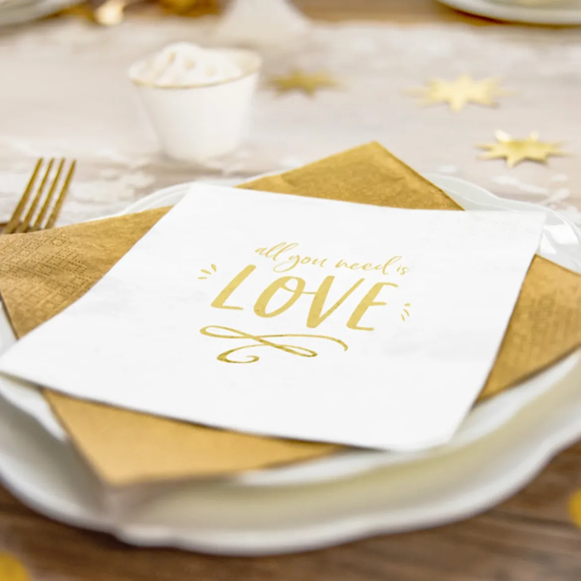 Serviette All you need is LOVE weiß goldfarbig 33x33cm 3lagig 20 Stück
