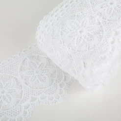 Spitzenborte Häkelborte Makramee Blumen weiß 14cm breit