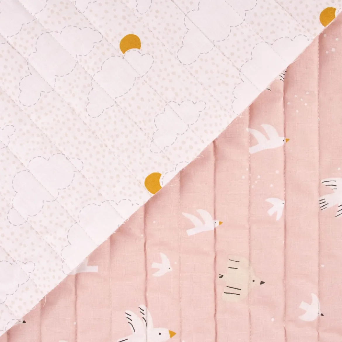 Steppstoff Baumwolle Wazou Noug Vögel Wolken Sonne beidseitig rosa weiß 1,50m Breite