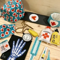 Stoffpanel The Doctor Arztkoffer Spielset Nähpanel bunt zum Selbernähen