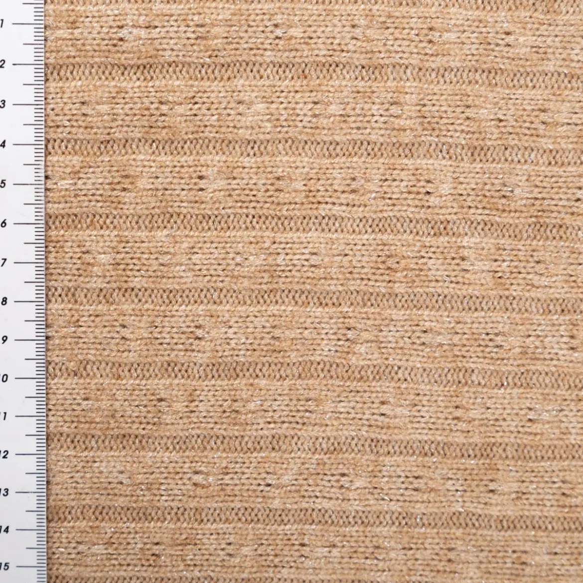 Strickstoff beige mit silberfarbigen Glitzereffekten 330g/qm 138cm Breite