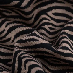 Strickstoff Jacquard Tigermuster beige schwarz 1,51m Breite