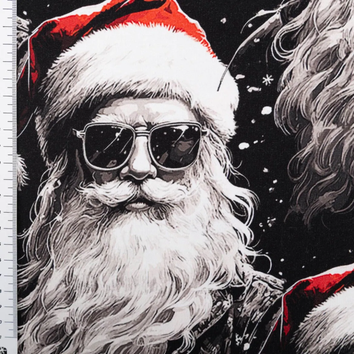 Sweatstoff Cool Santa schwarz Weihnachtsstoff angeraute Innenseite 250g/qm 158cm Breite