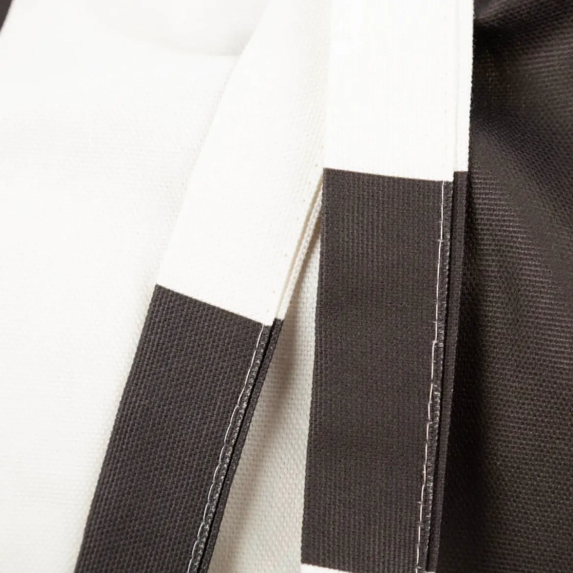 Tasche Shopper aus Baumwolle mit Streifen schwarz ecru von SCHÖNER LEBEN.